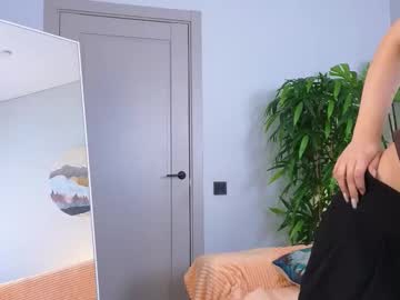 Monikabellante Chaturbate stream image from December 21, 2025