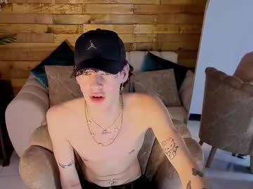 Nova_Salvadore Chaturbate stream image from December 21, 2025