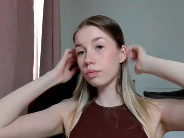 _Emiliaaa Chaturbate stream image from December 21, 2025