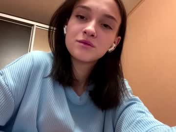 Zoraidaartale Chaturbate stream image from December 21, 2025