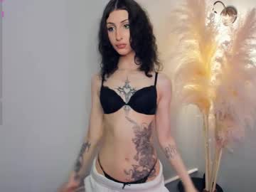 Kira_Nocturne Chaturbate stream image from December 21, 2025