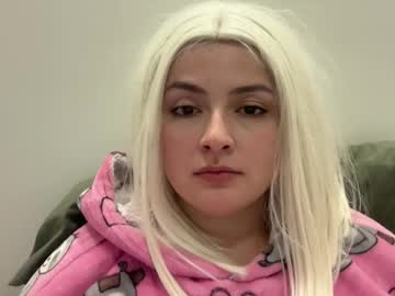 Emily_Morning_Dew Chaturbate stream image from December 21, 2025