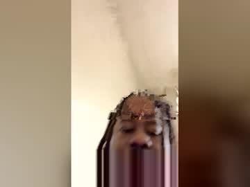 Smeezie89 Chaturbate stream image from December 21, 2025