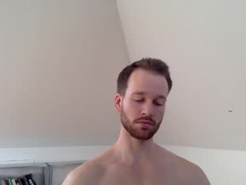 Frozenyoga Chaturbate stream image from December 21, 2025