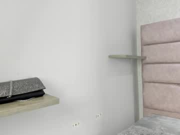 Isabella_Kovaaa Chaturbate stream image from December 21, 2025
