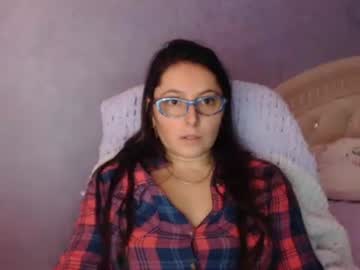Luckylinda23 Chaturbate stream image from December 21, 2025