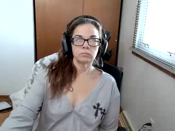 Nxtdoornikki Chaturbate stream image from December 21, 2025