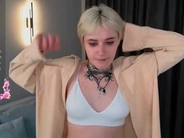 Sylviacook Chaturbate stream image from December 21, 2025