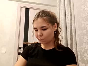 Raquelhenrie Chaturbate stream image from December 21, 2025