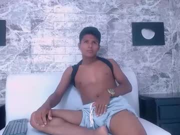 Bratt_Wolft_ Chaturbate stream image from December 21, 2025