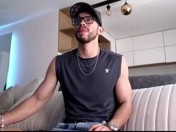 Phantom_Bigger1 Chaturbate stream image from December 21, 2025
