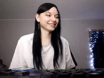 Rosellalafferty Chaturbate stream image from December 21, 2025