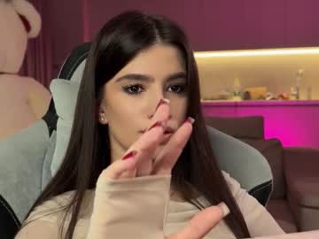 Angelmi171 Chaturbate stream image from December 21, 2025