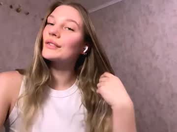 Torydesmarias Chaturbate stream image from December 21, 2025