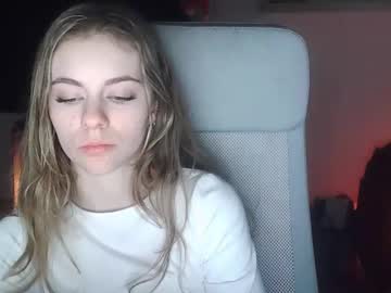 Ariacreazy Chaturbate stream image from December 21, 2025