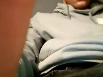 Grly_Boy Chaturbate stream image from December 21, 2025