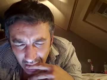 Jamessisi Chaturbate stream image from December 21, 2025