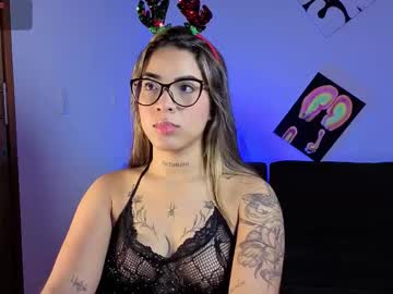 Maryybellax Chaturbate stream image from December 21, 2025