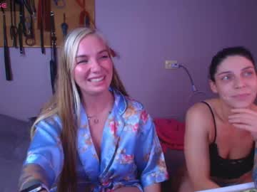 Carrie_Moonshine Chaturbate stream image from December 22, 2025