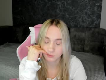 Lynnadrream Chaturbate stream image from December 22, 2025