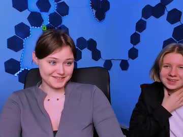 Jinny_Meow Chaturbate stream image from December 22, 2025