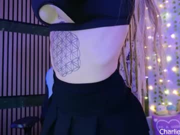 Charliecake Chaturbate stream image from December 22, 2025