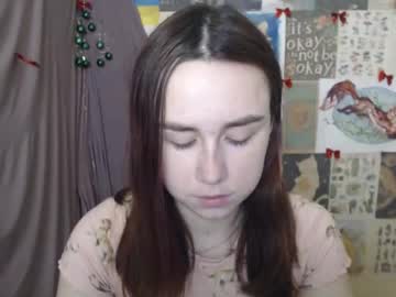 Veryveryvery_Shy Chaturbate stream image from December 22, 2025