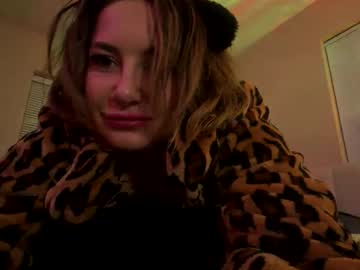 Kkxxxdoll Chaturbate stream image from December 22, 2025