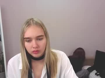 Vel1ka Chaturbate stream image from December 22, 2025
