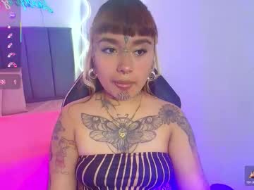 Oliviia_Tay Chaturbate stream image from December 22, 2025