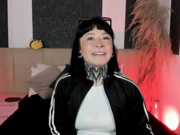 Scolw Chaturbate stream image from December 22, 2025