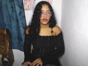 Chleo_Rosse Chaturbate stream image from December 22, 2025