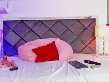 Luciacollinss_ Chaturbate stream image from December 22, 2025