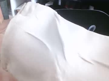Hyperpau Chaturbate stream image from December 22, 2025