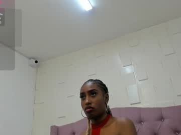 Lyndajones Chaturbate stream image from December 22, 2025