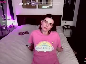 Serenamilss Chaturbate stream image from December 22, 2025