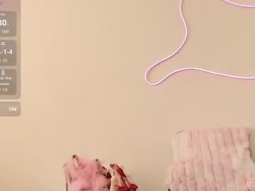 Daphnepurple Chaturbate stream image from December 22, 2025