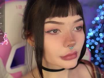 Babyroxynill Chaturbate stream image from December 22, 2025