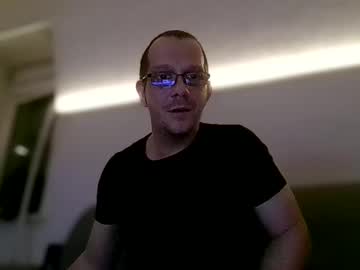 Iliketofuckyou33 Chaturbate stream image from December 22, 2025