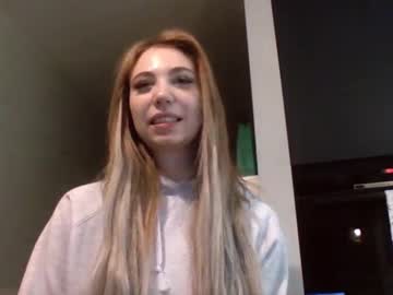 Lilysweetgirl Chaturbate stream image from December 22, 2025