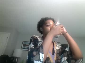 Therayerevealed Chaturbate stream image from December 22, 2025