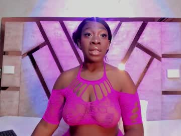 Cristhinbrown Chaturbate stream image from December 22, 2025