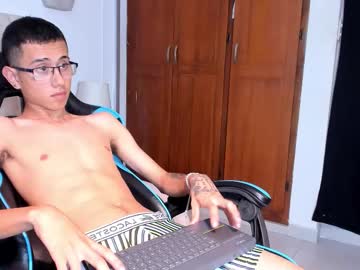 Asher_Lux Chaturbate stream image from December 22, 2025