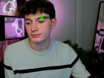 Fose_Di Chaturbate stream image from December 22, 2025