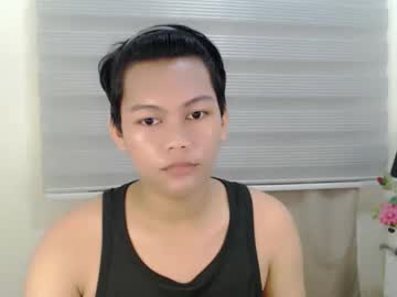 Yourdreamboyxx Chaturbate stream image from December 22, 2025