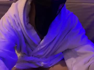 Linaxleroy Chaturbate stream image from December 22, 2025