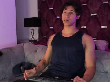 Tonybenedetti Chaturbate stream image from December 22, 2025