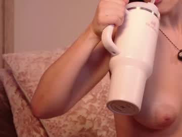Annacastillo_ Chaturbate stream image from December 23, 2025