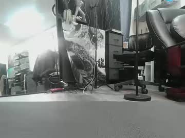 Azian_Goony Chaturbate stream image from December 23, 2025