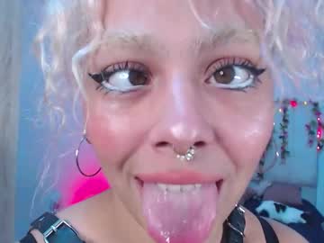 Wildcouplexxx_ Chaturbate stream image from December 23, 2025